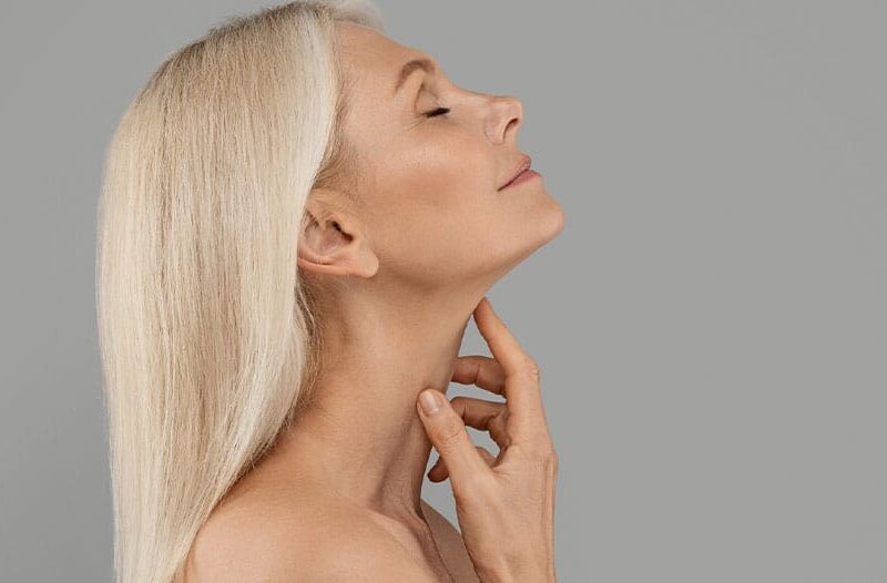 older woman after her neck lift in New Jersey