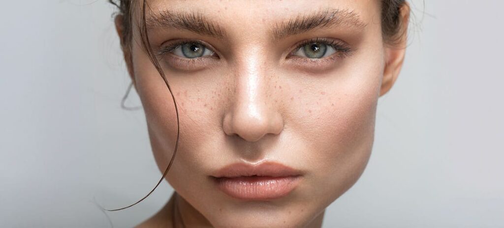 woman with hooded eyes after getting blepharoplasty in New Jersey